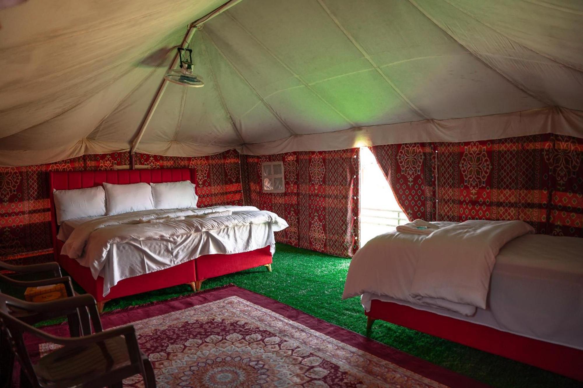 Moon Light Camp Hotel Badīyah Buitenkant foto